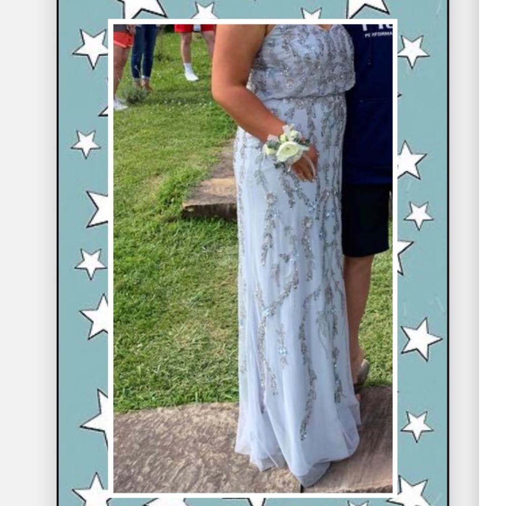 Prom dress - Picture 3 of 8